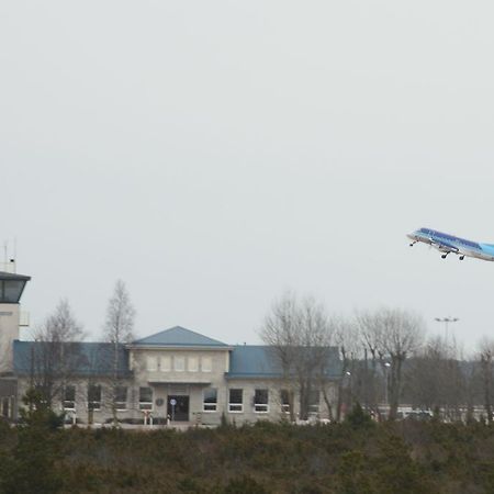 Kuressaare Airport Guest House Eksteriør billede