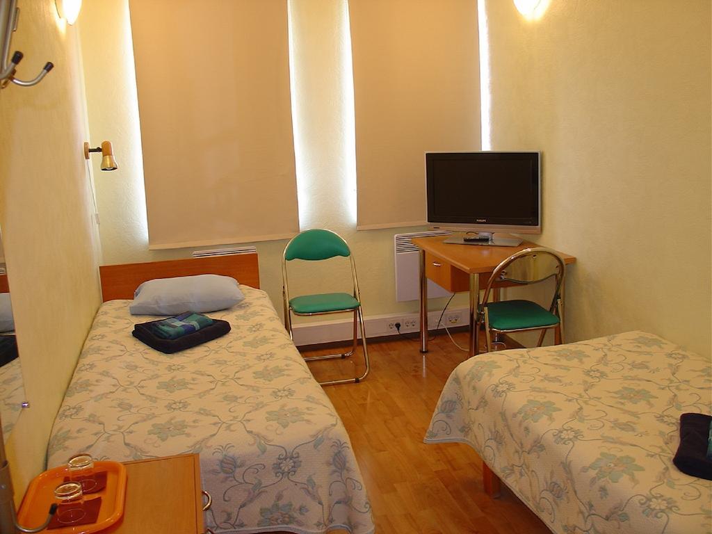 Kuressaare Airport Guest House Værelse billede